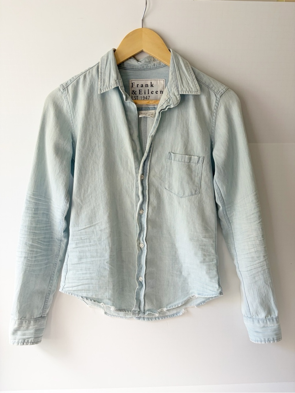 Frank & Eileen Barry Shirt Cotton Denim Button-Up Shirt Size XS Italy Chambray
